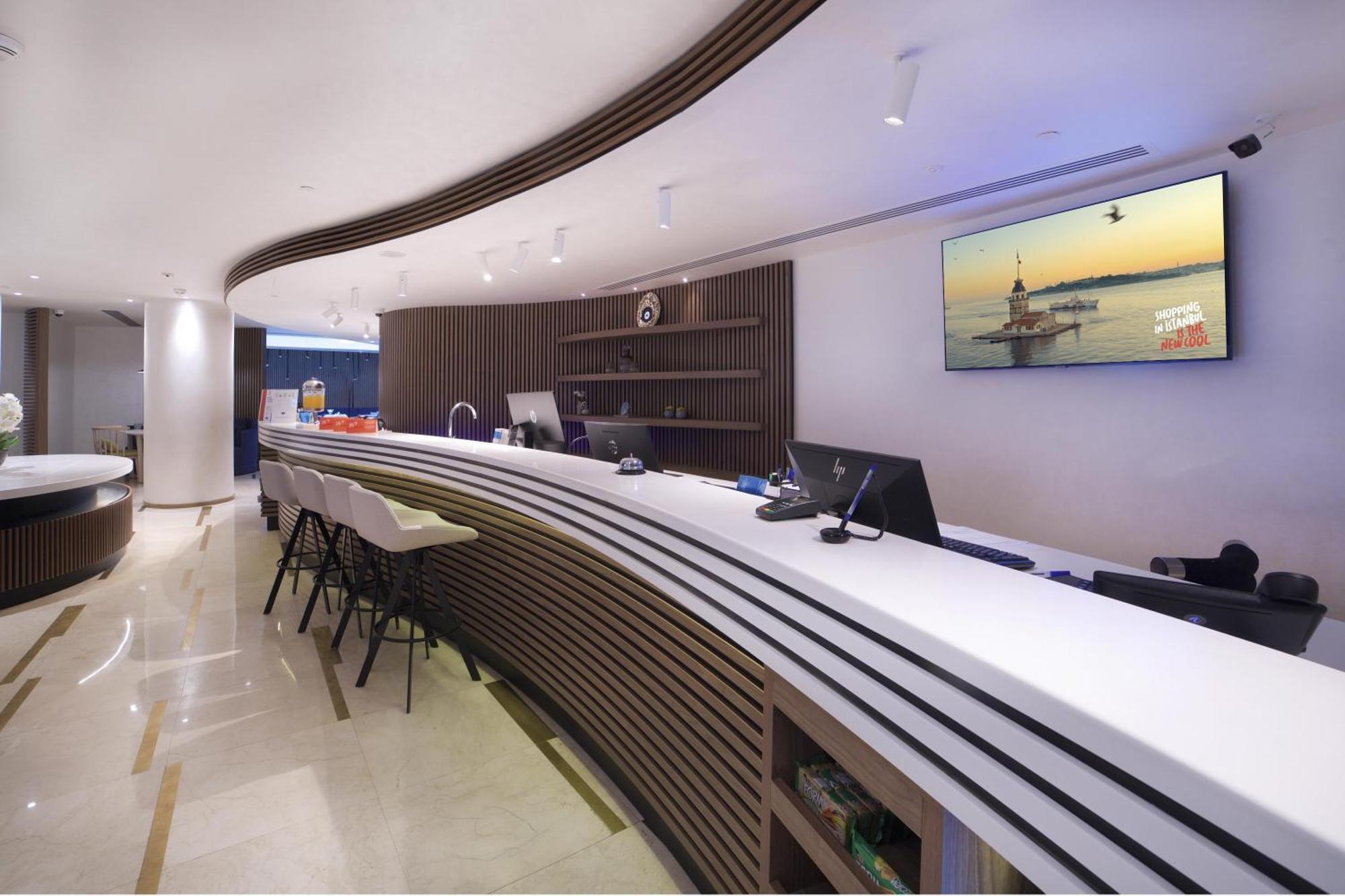 Hampton By Hilton Istanbul Old City — Photos 2